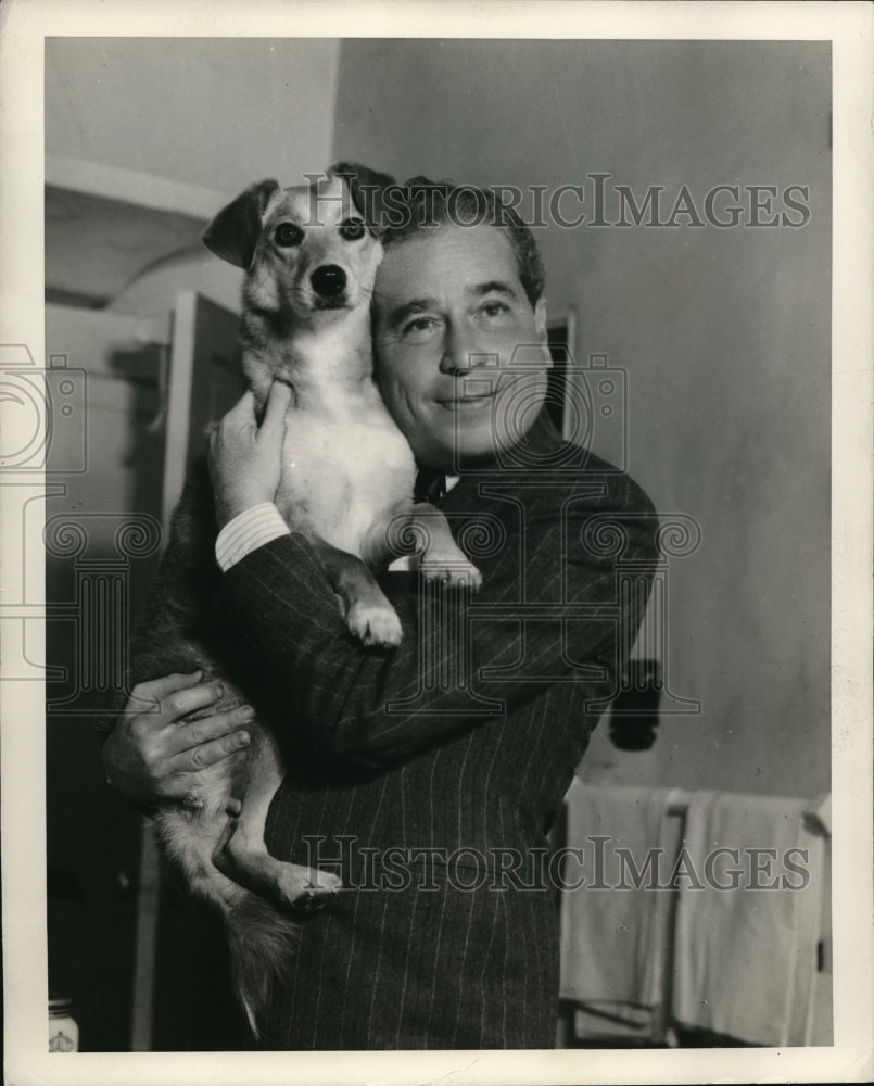 1937 Press Photo Edgar Alan Woolf - Historic Images