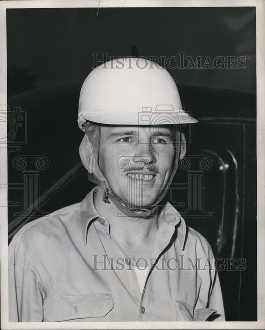 1953 Press Photo Race Car NASCAR Driver Mike Klapak - Historic Images