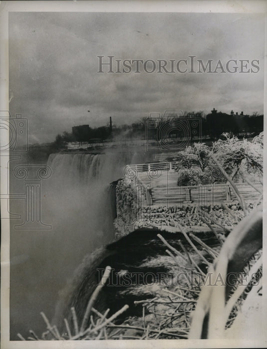 1934 Press Photo Luna Island and Bridal Falls experience their first coat of ice - Historic Images