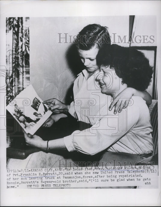 1953 Press Photo Mrs. Christine Wilson & Son Ronnie Berrett - Historic Images