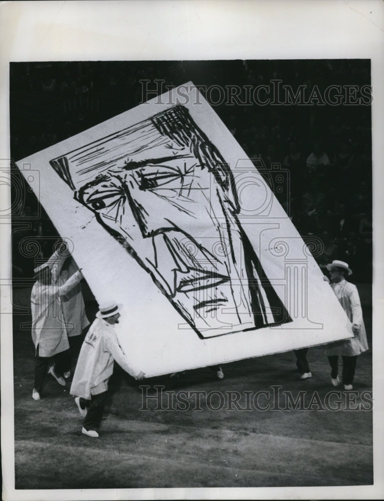 1959 Press Photo General Charles de Gaulle giant portrait by Bernard Buffet - Historic Images