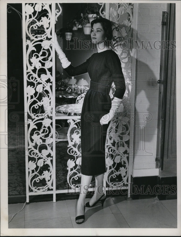 1956 Magnet Fashion Silhouette-Historic Images