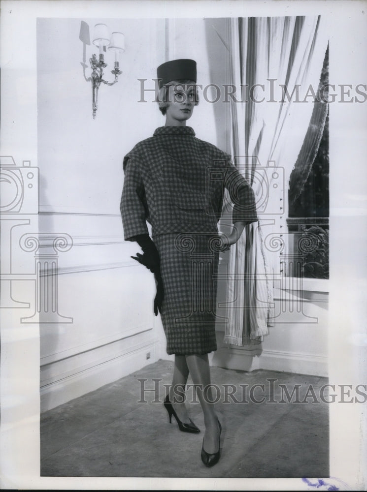 1959 Paris Guy Laroche does a youthful middy outfir in pink and-Historic Images