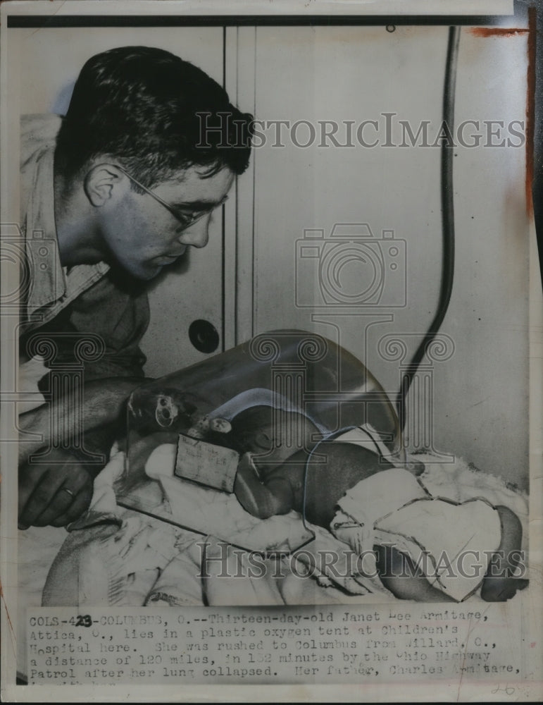 1949 Press Photo Thirteen day old, Janet Lee Armitage in the plastic oxygen tent - Historic Images