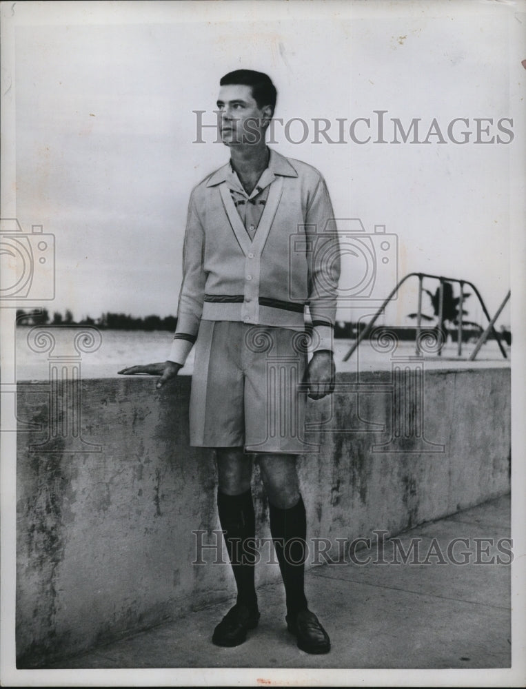 1958 Press Photo Mainly for Men Walk Shorts in Cotton Cord teamed with - Historic Images