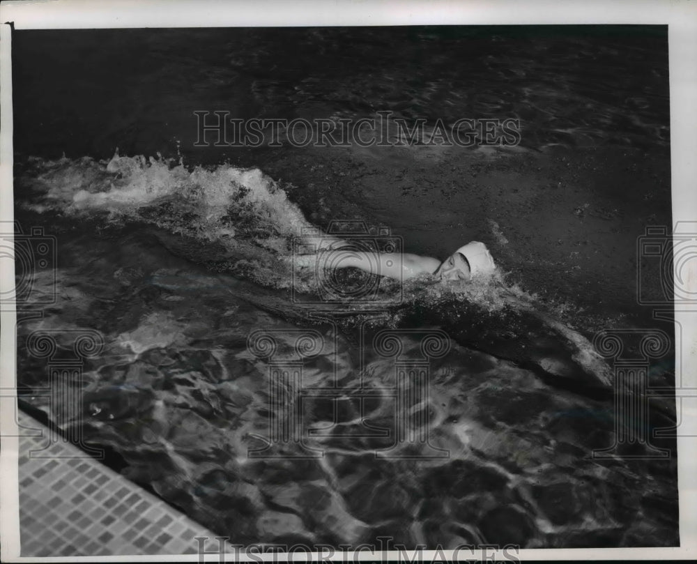 1952 Press Photo Chicago Ill swimmer Jacqueline La Vine at Olympic tryouts - Historic Images