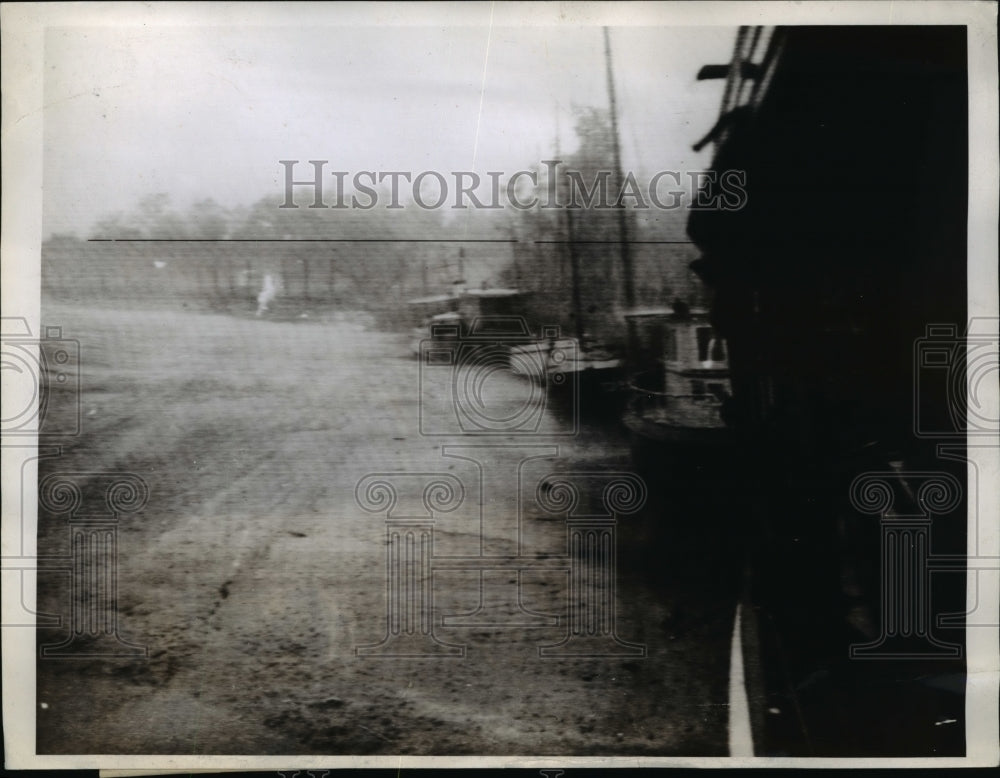 1948 Press Photo The hurricane in blew off Buffalo Beyou - Historic Images