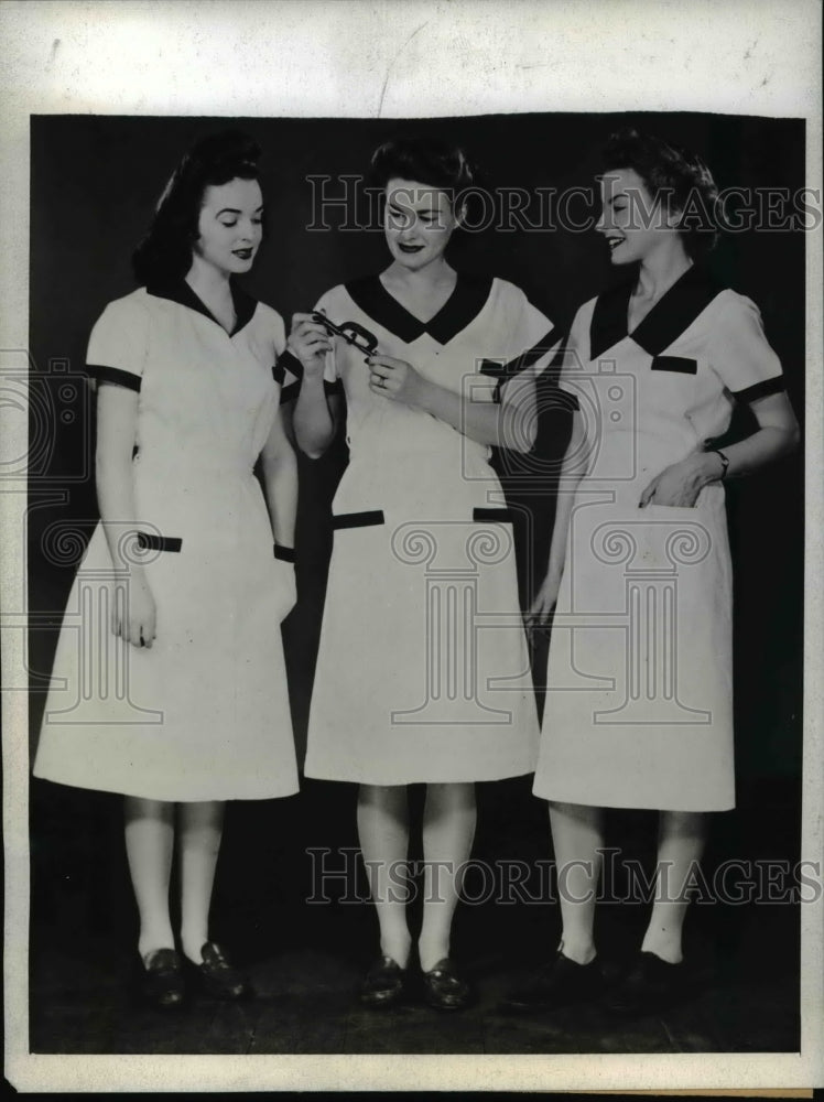 1943 Three War Workers Model Patriotic War Dresses  - Historic Images