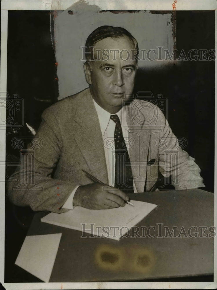1933 Press Photo Basil Manly, former newspaperman, of Washington D.C., who has - Historic Images