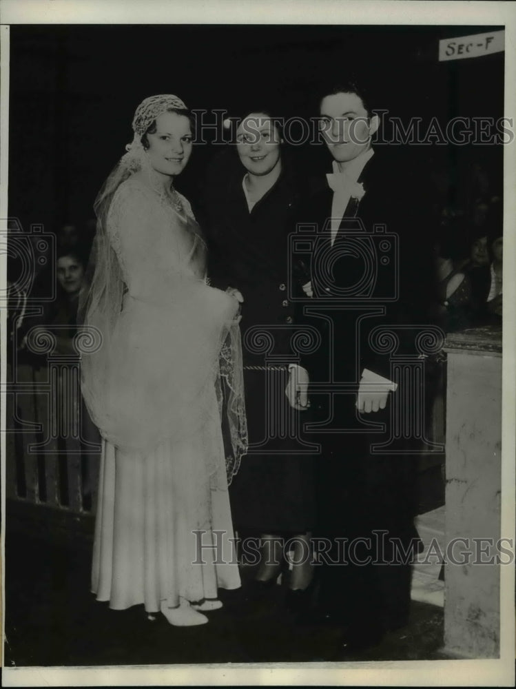 1932 Press Photo Sis Morgan and Lee Duncan at the Chicago Walking and Dancing - Historic Images