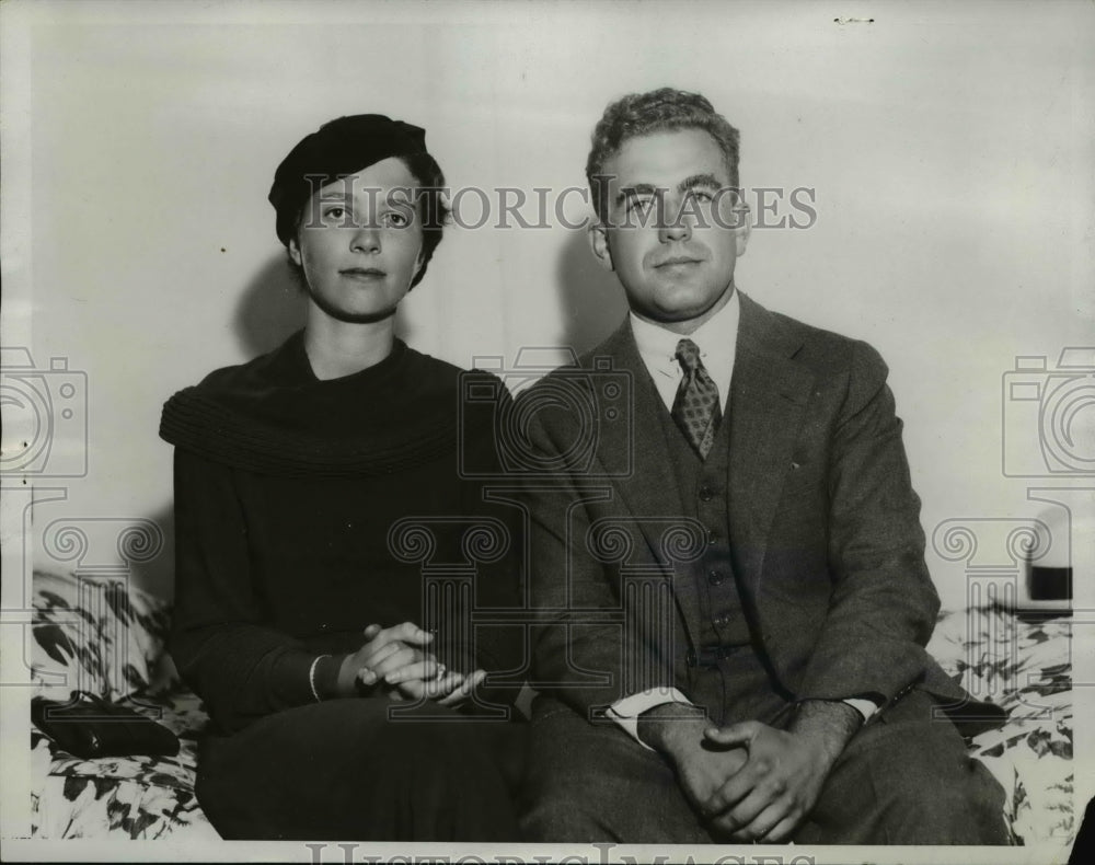 1933 Press Photo Franklin Farrel and bride, Sally Gibson, on S.S. Santa Elena - Historic Images