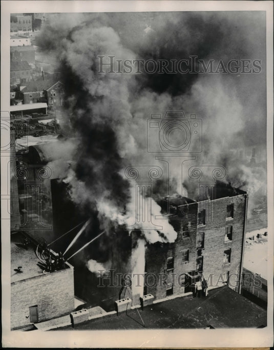 1950 Press Photo $100,00 fire in the heart of Quincy, Illinois - Historic Images