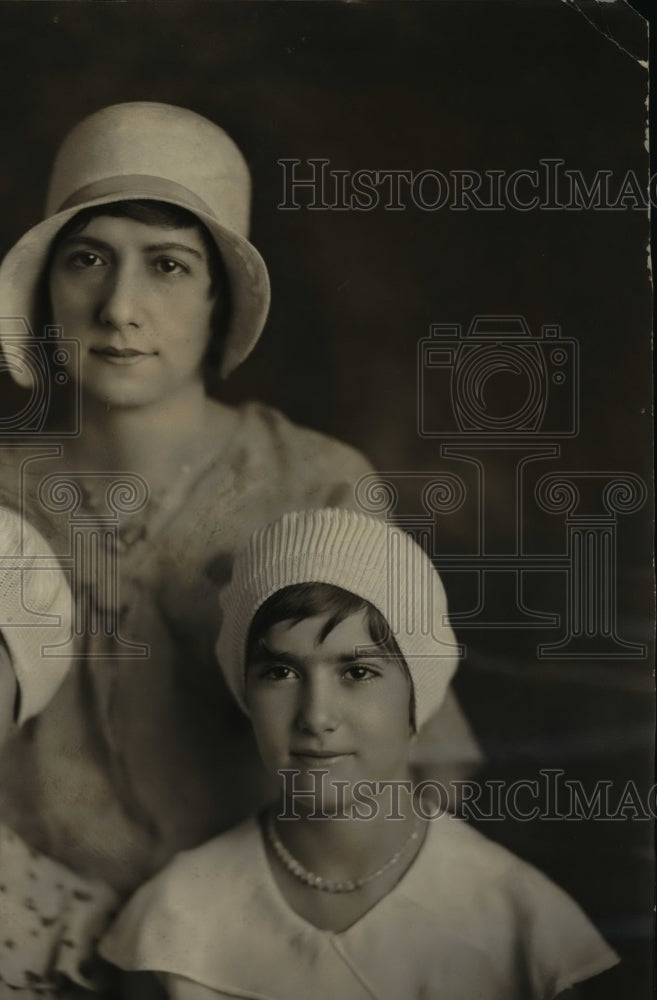 1931 Press Photo Heiresses Carlyn &amp; Elinor Krupp, Nathan Frank Nieces, St. Louis - Historic Images