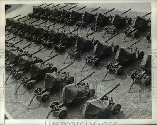 1942 Press Photo Akron Ohio 30 and more a day of the Big BOfors Anti aircraft - Historic Images