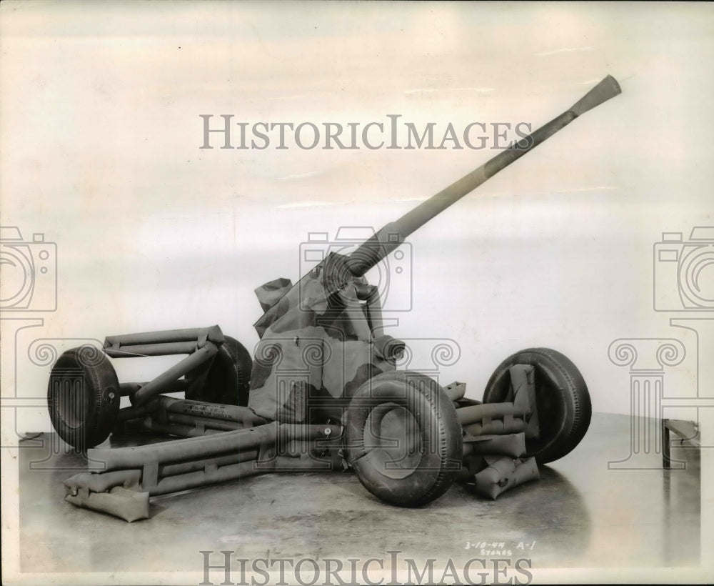 1946 Press Photo The Bofors manufactured by Firestone Tire and Rubber Company - Historic Images