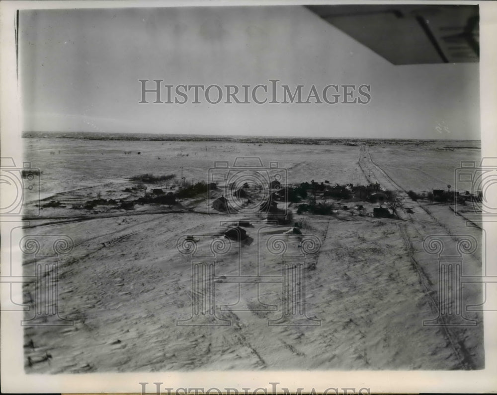 1949 of a deserted town 20 miles north of Ainsworth Nebraska-Historic Images