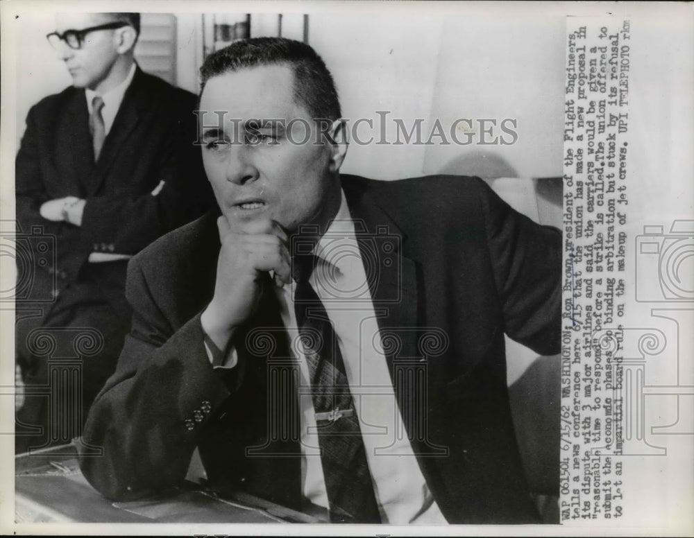 1962 Press Photo Ron Brown, President of the Flight American Engineers - Historic Images