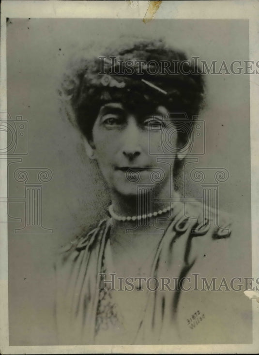 1930 Queen Maud of Norway Jubilee portrait  - Historic Images