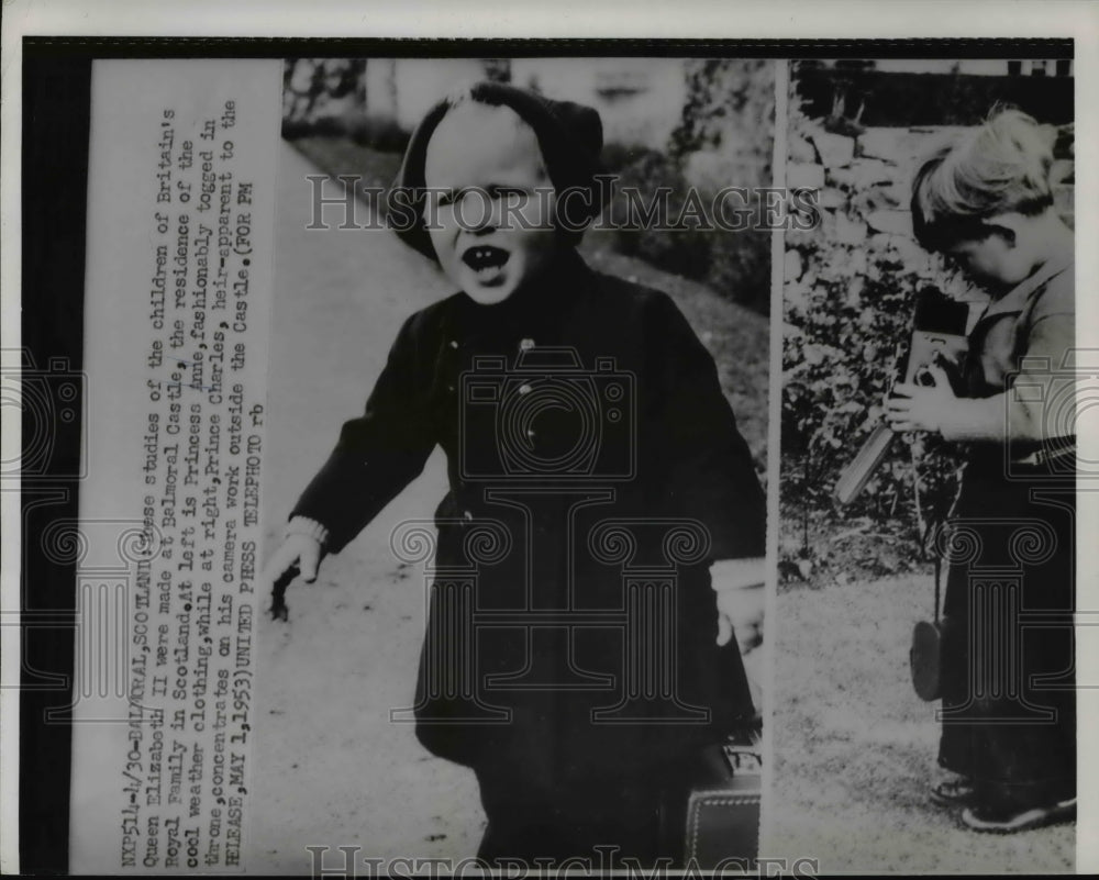 1953 Press Photo Princess Anne and Prince Charles at Balmoral Castle Scotland - Historic Images