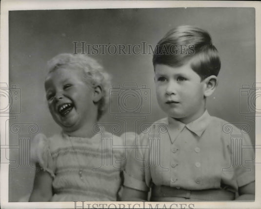 1952 Press Photo Princess Anne and Prince Charles as Children Balmoral England - Historic Images