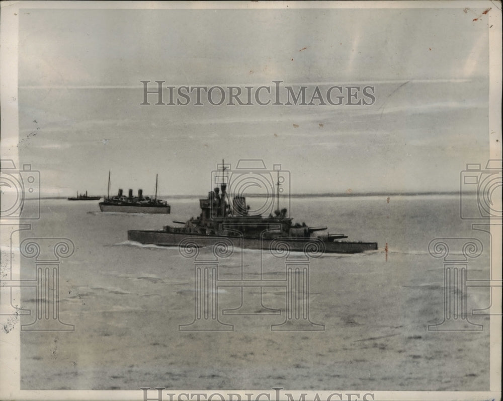 1940 Press Photo Battleship Valiant and Monarch of Bermuda - Historic Images