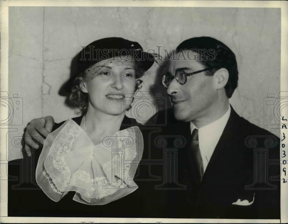 1935 Press Photo Ernest Vajda and his wife Barbara appeared in Los Angeles court - Historic Images