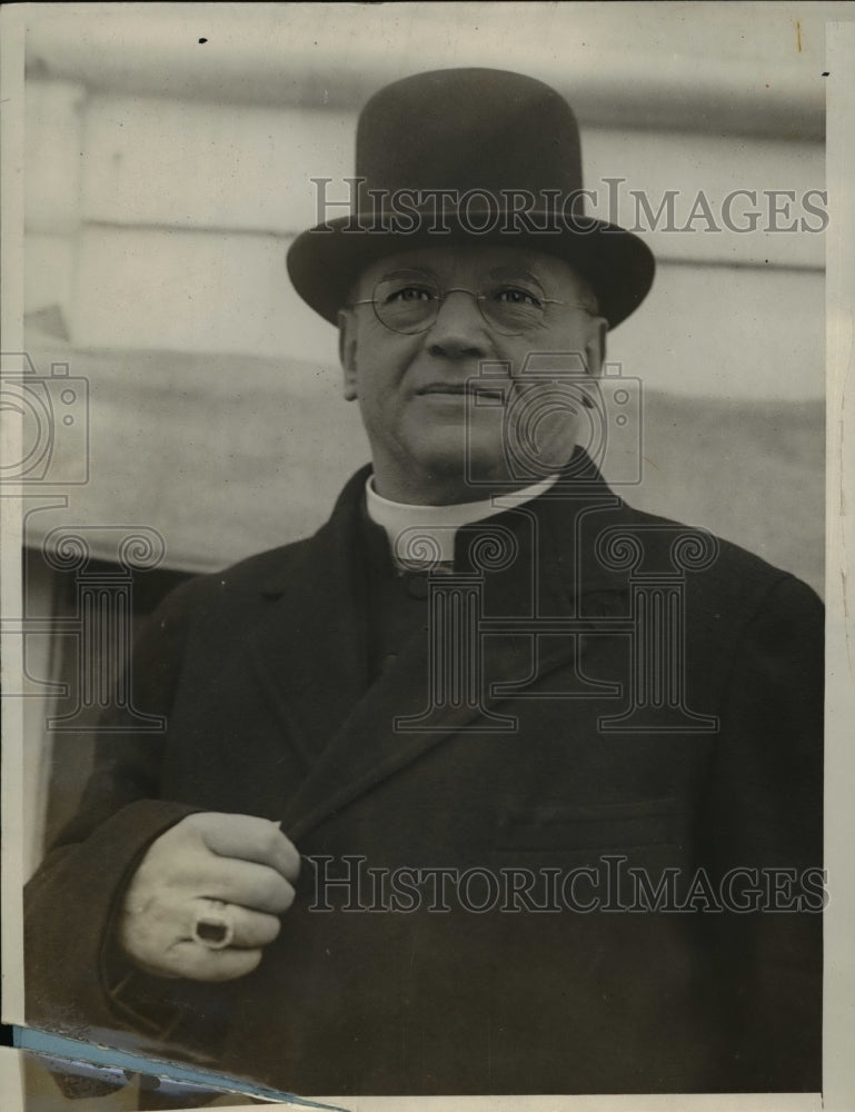 1928 Press Photo Bishop Joseph Schrembs arrives at New York City - Historic Images