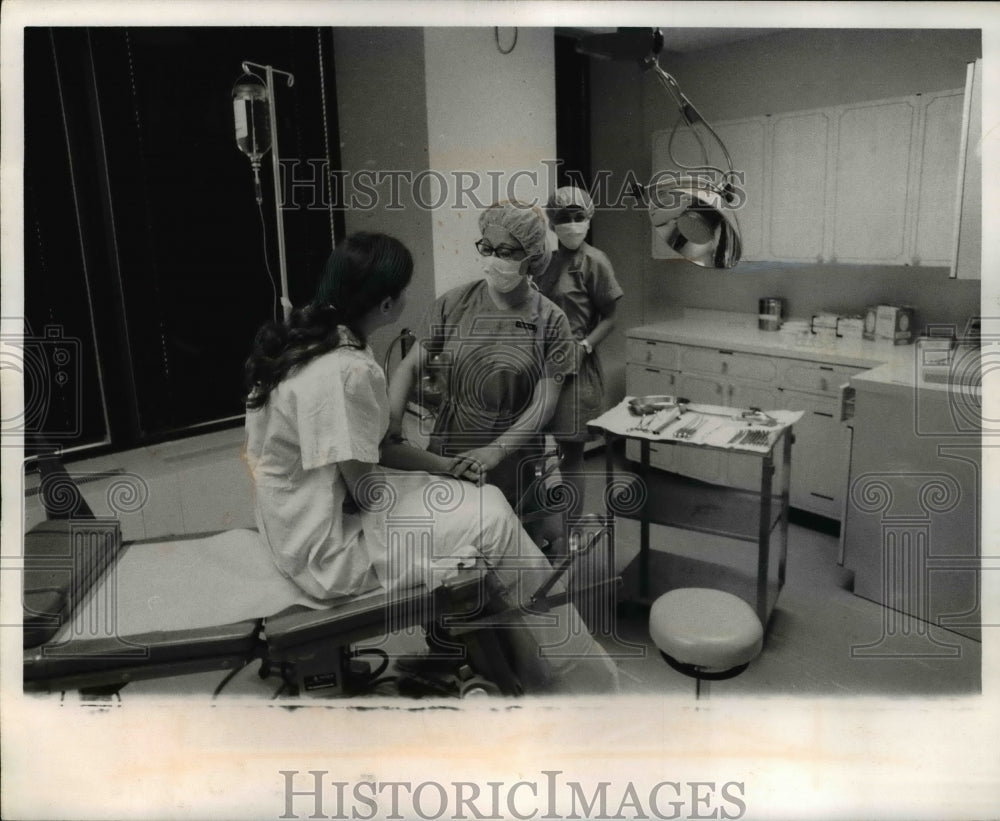 1971 Press Photo Abortion - Historic Images