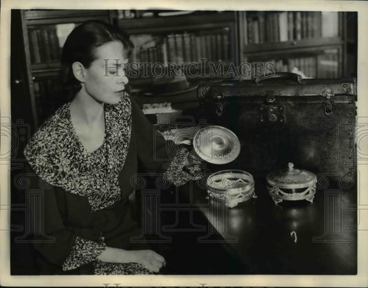 Press Photo Bargain products as Nippon hits US industry - Historic Images