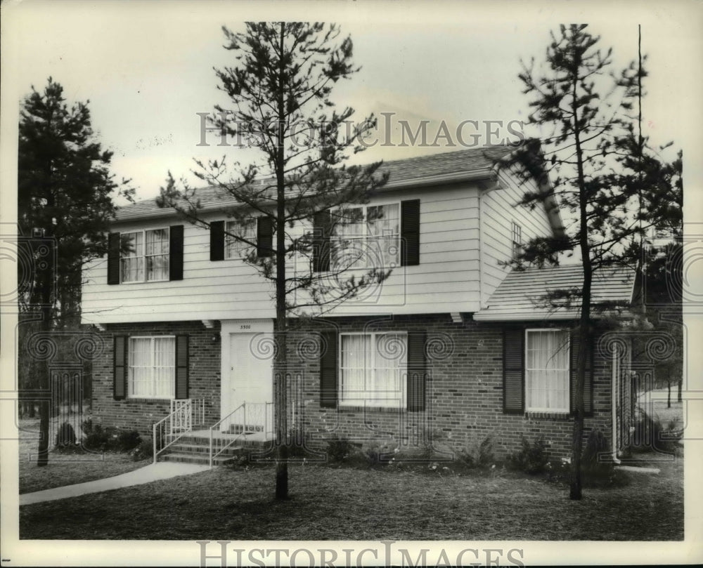 Press Photo &quot;Taft&quot; Model Home, Ervin Construction Company, Idlewild Subdivision - Historic Images