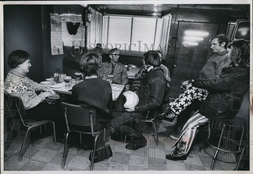 1971 Press Photo Warm up break of Jack Voit, John Havetts and Jim Webb & Simmons - Historic Images