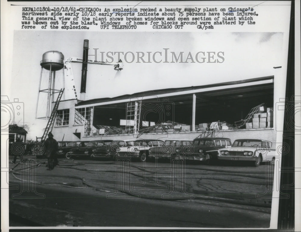 1961 Press Photo An Explosion rocked a beauty supply plant on Chicago - Historic Images