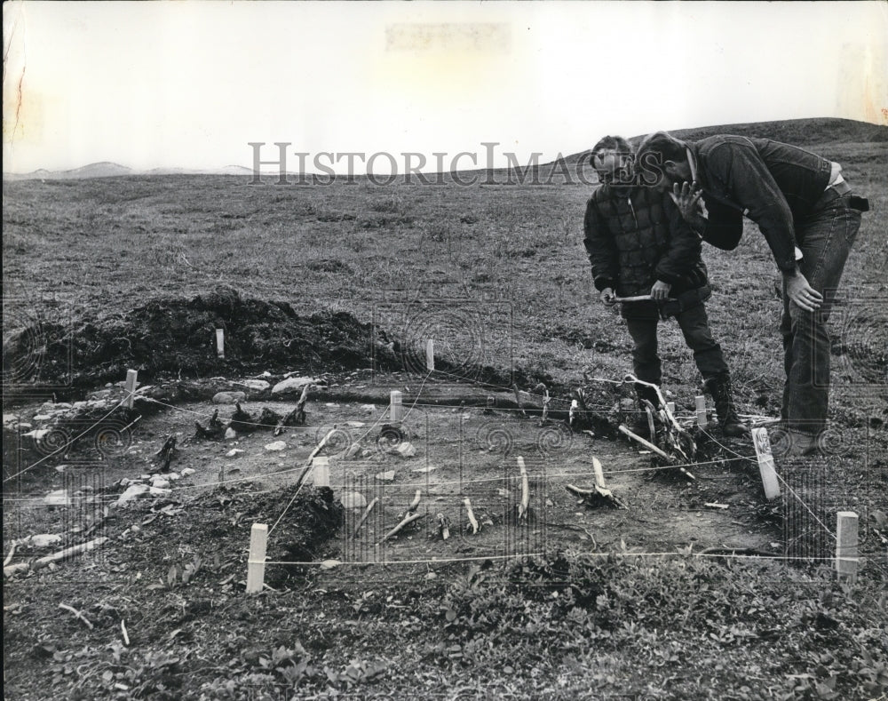 1972 Press Photo An excavated site along the path of the prposed 800 mile - Historic Images