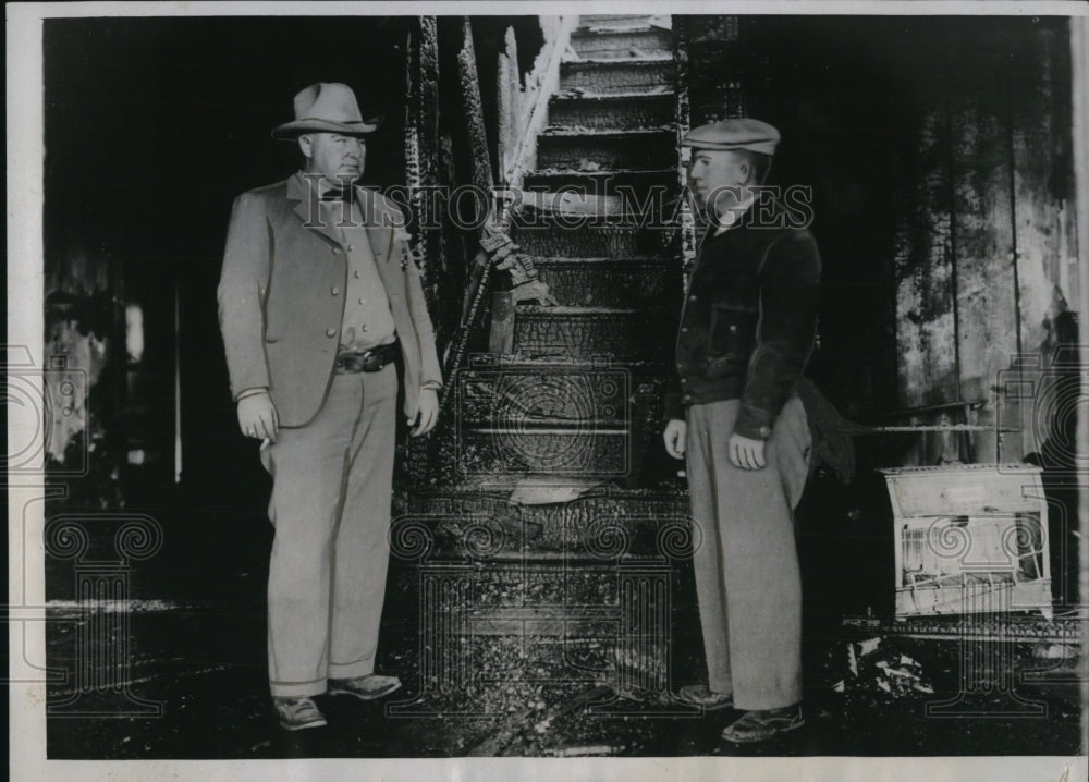 1935 Press Photo The Carlsbad Hotel fire killed four and injured six persons - Historic Images