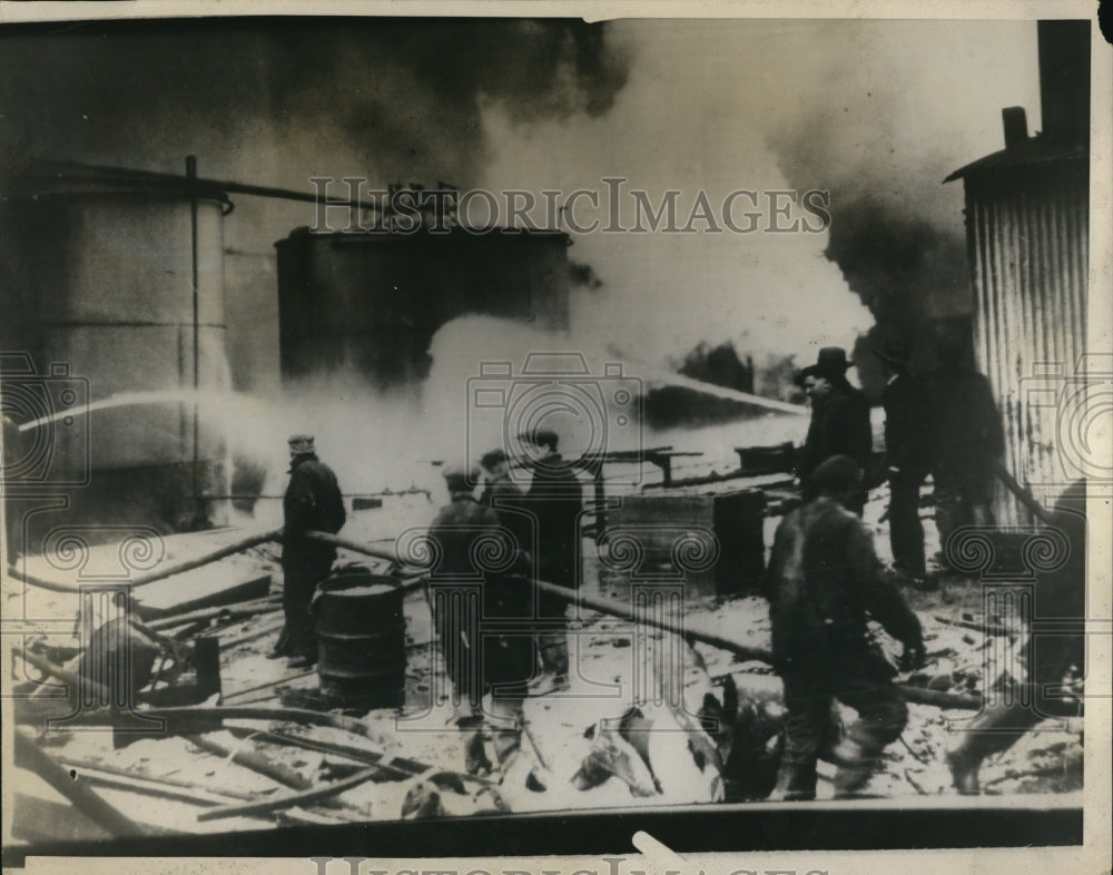 1928 Press Photo Oil Fire at Everett - Historic Images