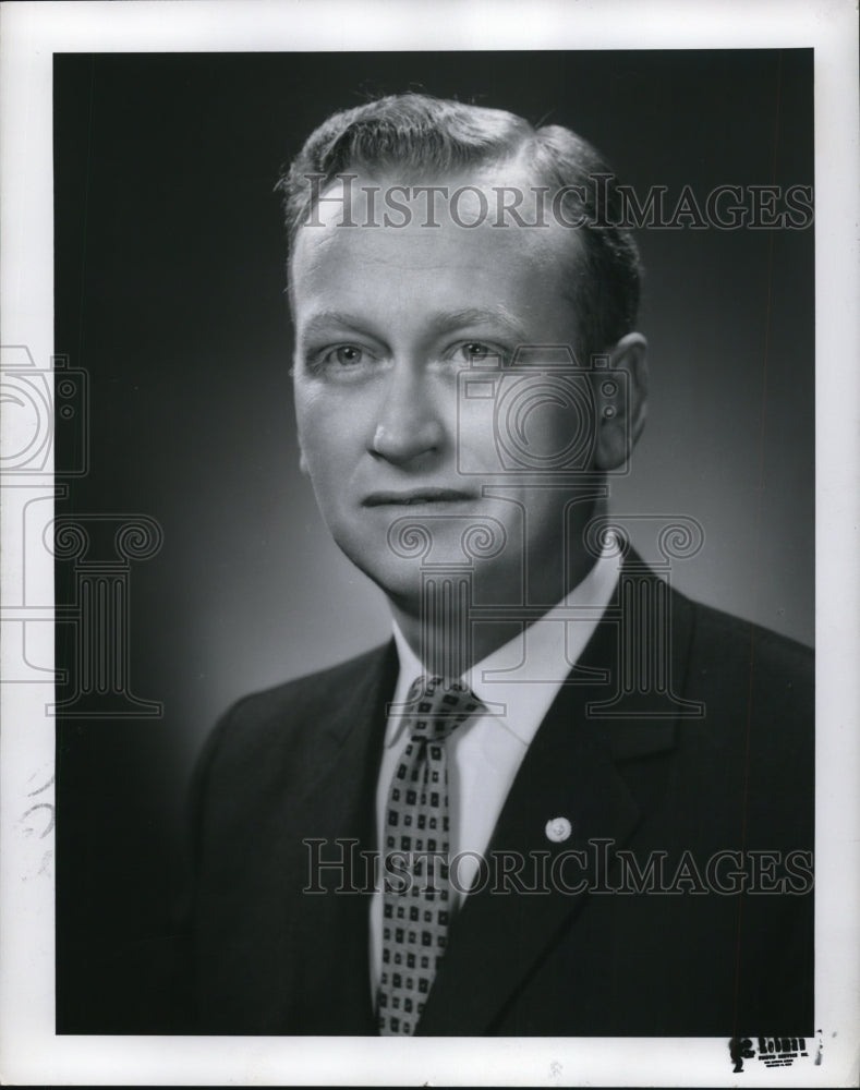 1961 Press Photo Harold N. Ullestad, Treasurer Sun Finance &amp; Loan Company - Historic Images