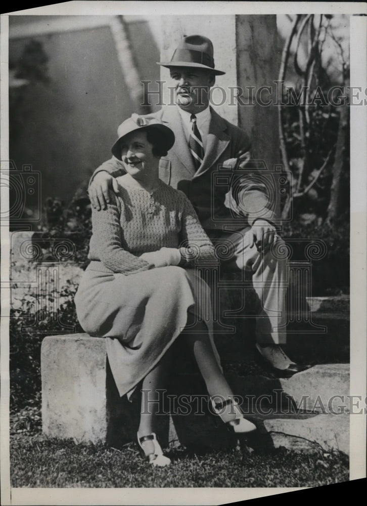 1934 Press Photo Mr. and Mrs. Morgan Ryan vacationing at the Bermudiana - Historic Images