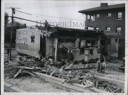 1948 Press Photo Grocery Store wreked after attempted transter. - Historic Images