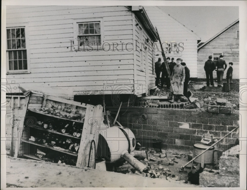 1940 Press Photo Evansville Ind  tornado wreckage that ripped home apart - Historic Images