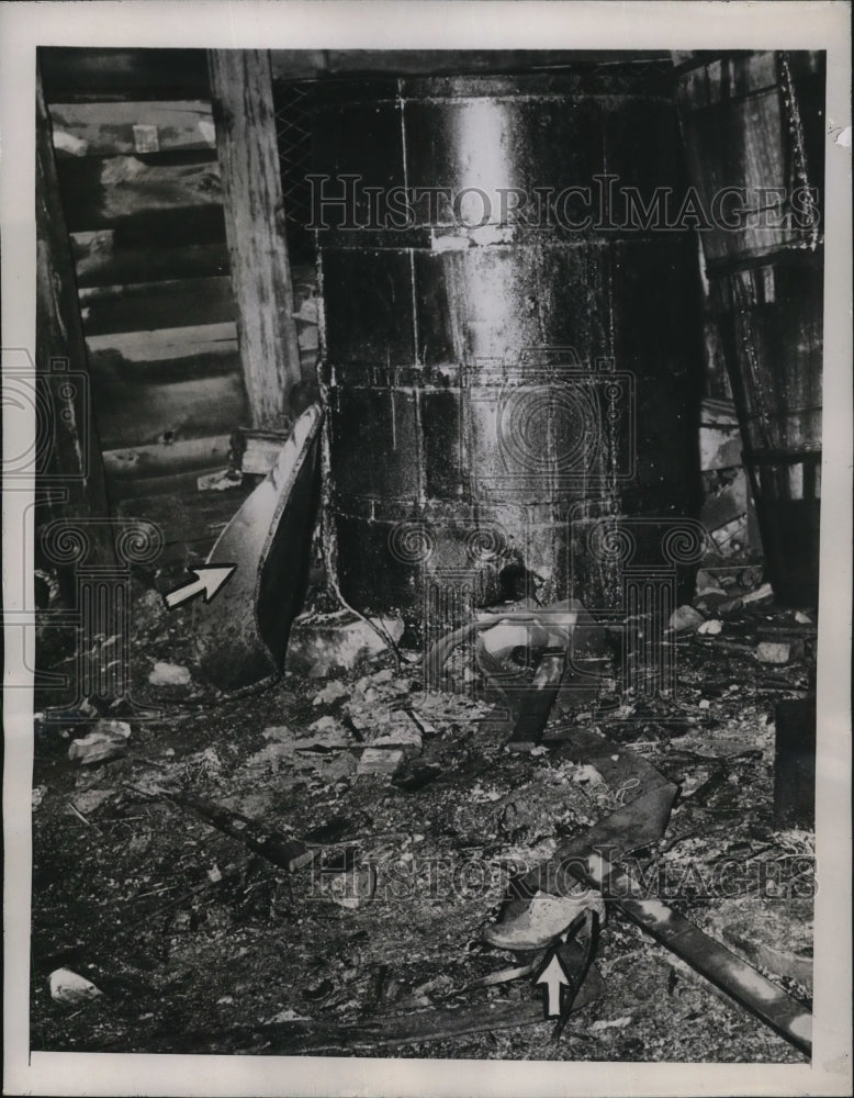 1946 Press Photo of a blast that killed two Philadelphia children in a junkyard. - Historic Images