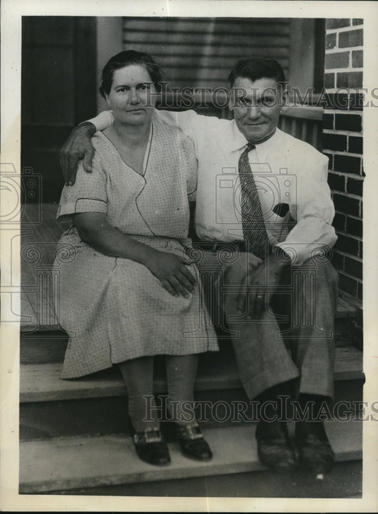 1931 Press Photo George Stansbury &  sister Mrs EJ Bourg claim a fortune - Historic Images