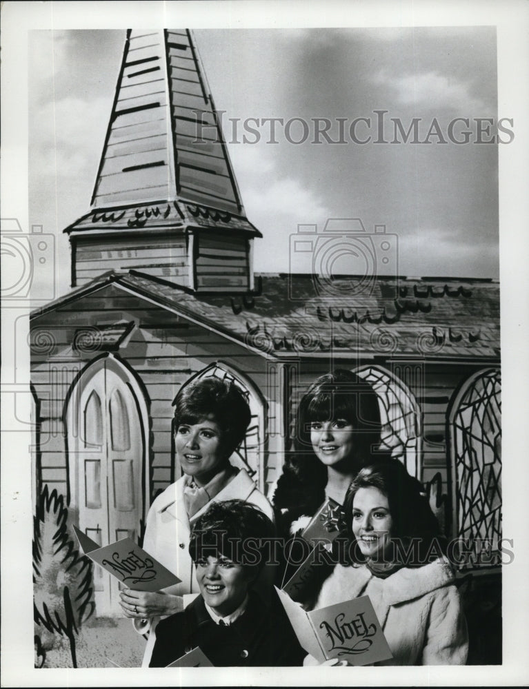 1968 Press Photo Sandi Jensen, Tanya Falan, Salli Flynn, Andra Willis, Welk Show - Historic Images