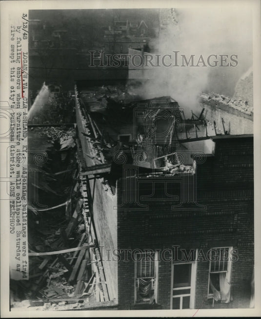 1948 Press Photo Store Collapses in Fire Logan West Virginia Ashland Kentucky - Historic Images
