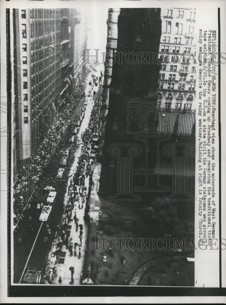 1958 Press Photo NY Motorcade of West German President Theodor Heuss, coming up - Historic Images