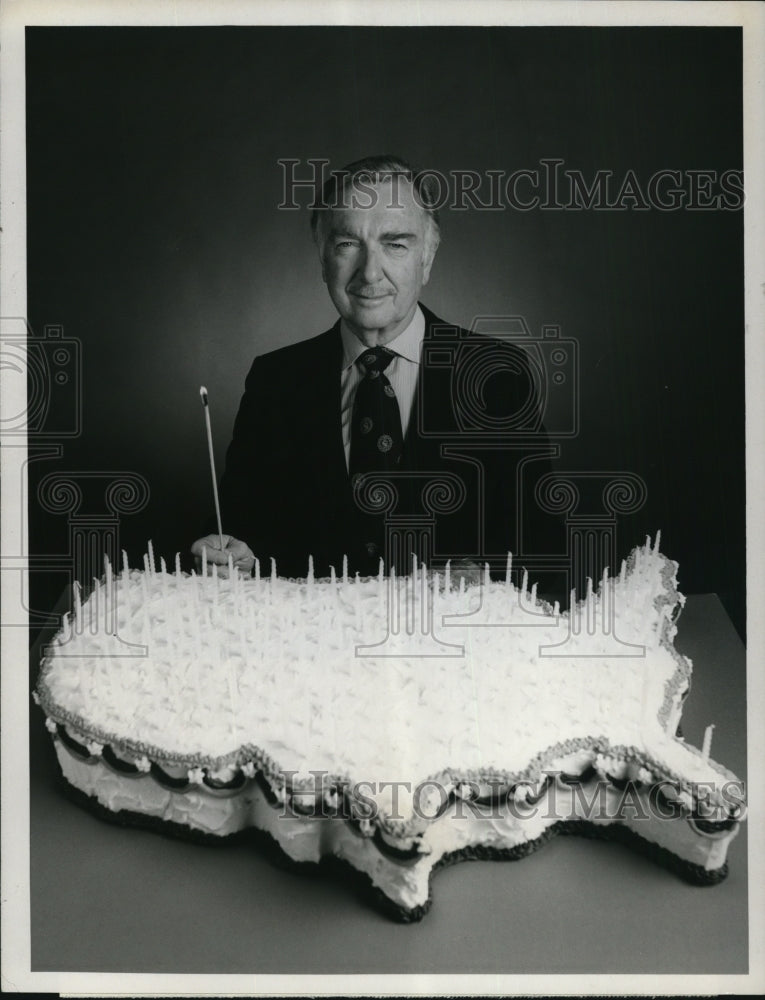 1976 Press Photo Walter Cronkite CBS correspondent - Historic Images