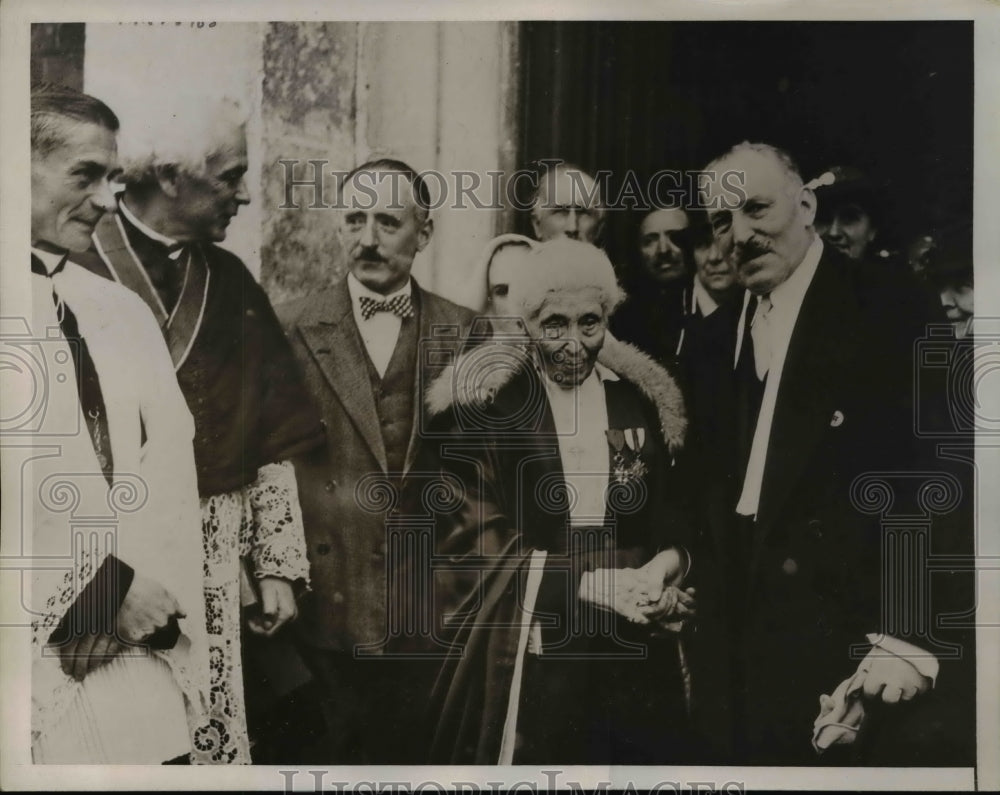 1937 Press Photo Madame De Sainte-Opportune celebrates herr 106th Biirhtday. - Historic Images