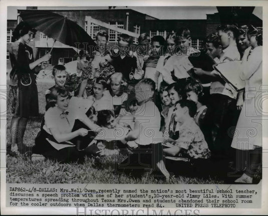 1953 Press Photo Mrs. Nell Owen Discussing Speech Problem with Jimmy Lilies - Historic Images