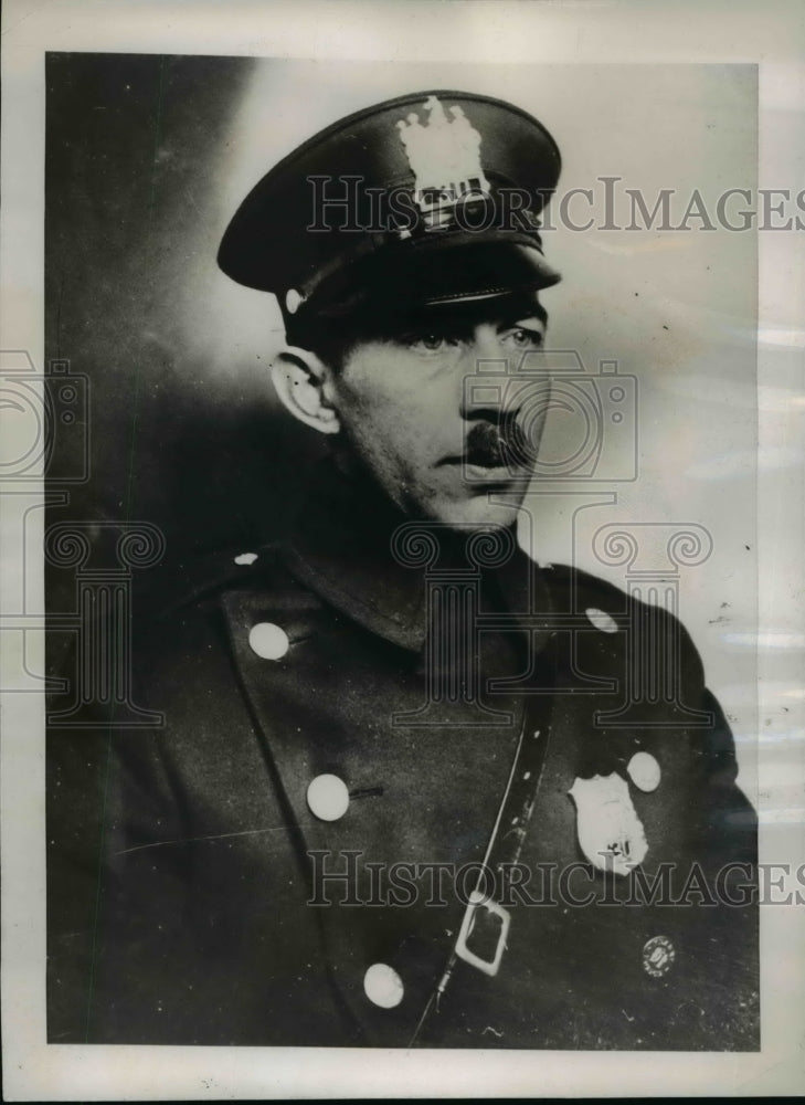 1937 Press Photo Mrs. Pearson Alleged in Firing a Shot to Patrolman W. Pearson - Historic Images