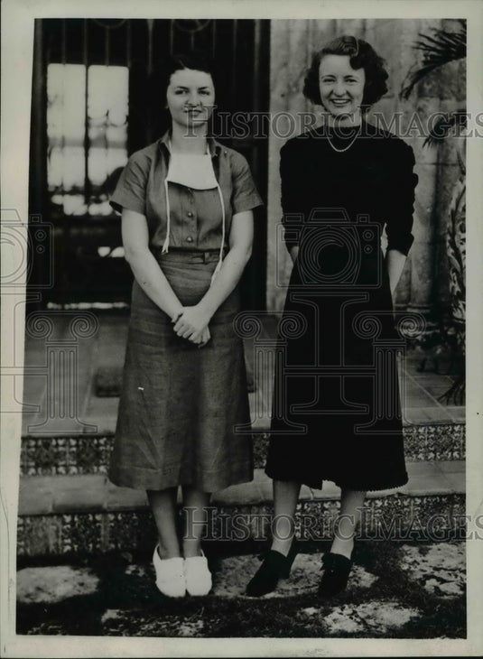 1937 Press Photo Rosemary O'Farrell, Sister Loretta Snite, Miami Beach Florida - Historic Images