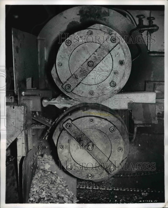 1954 Press Photo Rollers in the Crankshaft Press Shop of Forge Plant - Historic Images